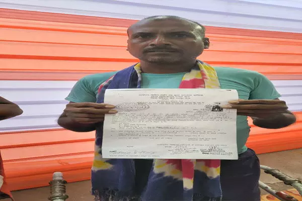 Raipur News: मनीराम दिव्यांग प्रमाण पत्र के लिए आए थे, मुख्यमंत्री से मिले 1 घंटे बाद हाथों में आ गया दिव्यांग प्रमाण पत्र