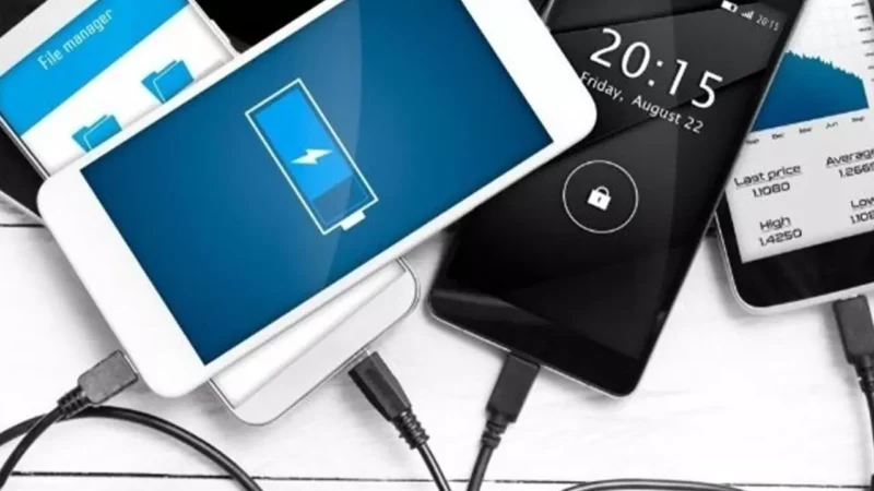 Changes in India: भारत में लागू हो सकता है ये नियम, एक देश, एक चार्जर! यहां जानिए डिटेल में क्या होगा बदलाव?…