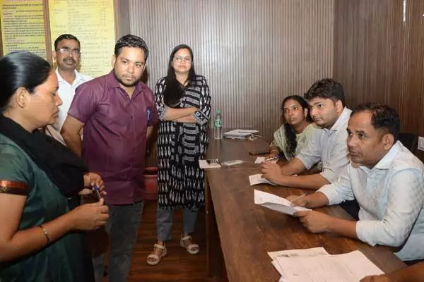 Raipur News: रायपुर कलेक्‍टर की अच्‍छी पहली: जनदर्शन की स्‍थायी व्‍यवस्‍था, रोज हो रही सुनवाई