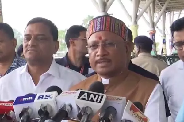 Chhattisgarh News: कांग्रेस कार्यकर्ताओं पर पुलिस ने भांजी लाठी: सीएम विष्‍णुदेव साय बोले…कानून हाथ में..