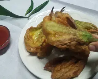 Benefits Of Pumpkin Flowers and Recipe : छत्तीसगढ़ी "मखना फुल" पकौड़ा, जानिए रेसिपी और इसके फायदे