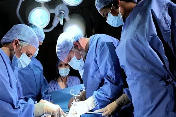 Maharashtra Private Part Surgery: वाह डॉक्टर साहब! होना था पैर का ऑपरेशन, कर दी  प्राइवेट पार्ट की सर्जरी