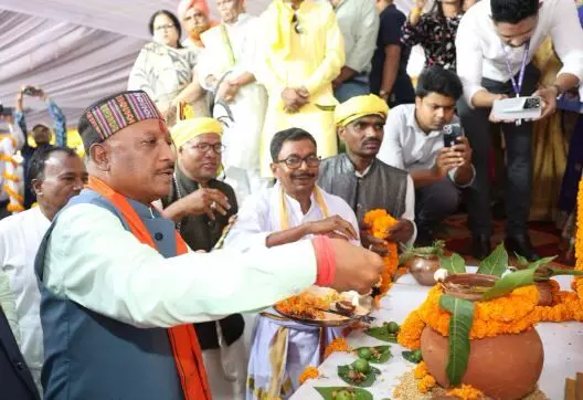 CG-रानी दुर्गावती बलिदान दिवस समारोह में शामिल हुए CM विष्णुदेव, बोले-आजादी की लड़ाई में जनजातीय समाज का महत्वपूर्ण योगदान…