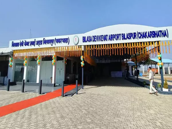 Bilaspur Airport: नाइट लैंडिंग का रास्ता साफ, एयरपोर्ट पर डीवीओआर उपकरण लगाने सरकार तैयार, हाई कोर्ट ने दिया ये निर्देश…