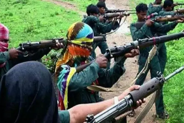 12 नक्सली ढ़ेर, जवानों को मिली बड़ी कामयाबी, छह घंटे चली मुठभेड़, AK-47, ऑटोमैटिक राइफल जब्त