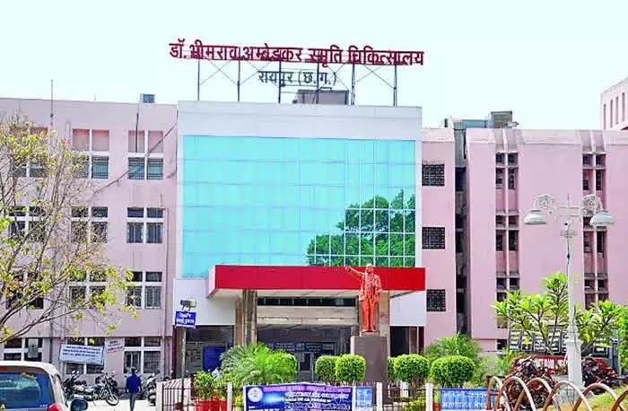 CG में ACI के डॉक्टरों का कमाल, पहली बार किडनी की नस में ब्लॉक का लेजर एक्जाइमर विधि से सफल उपचार… जानिए कैसे हुआ?