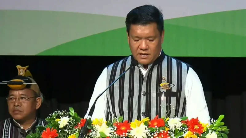 पेमा खांडू का जीवन परिचय (जीवनी) : Pema Khandu Biography in Hindi