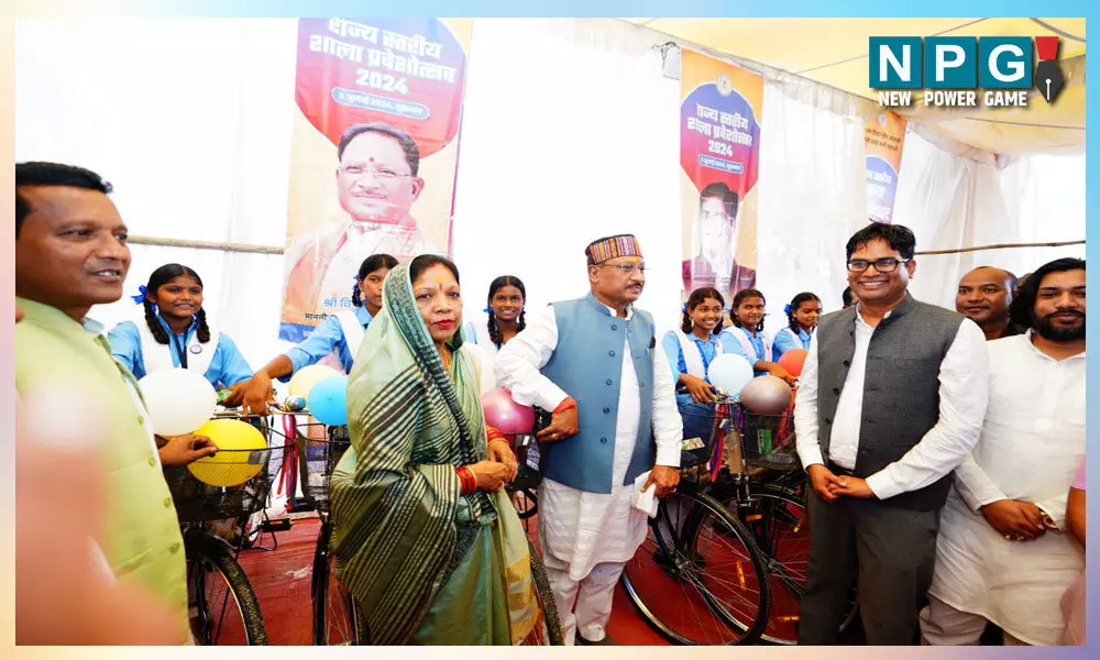 CG शाला प्रवेश उत्सव: जब CM से मिली साइकिल तो छात्राओं ने सामूहिक रूप से घंटी बजाकर जताया उत्साह…