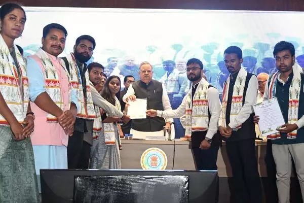 Chhattisgarh News: विधानसभा में युवा गोठ का मॉक सदन: 146 विकासखंडों पहुंचे युवा, राज्य सरकार, यूनिसेफ और नेहरू युवा केंद्र का आयोजन