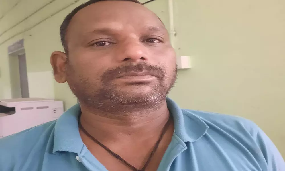 Raigarh News: शिक्षक गिरफ्तार, महिला कर्मचारी के मोबाइल पर भेजता था अश्लील मैसेज, शिकायत के बाद पुलिस ने भेजा जेल…