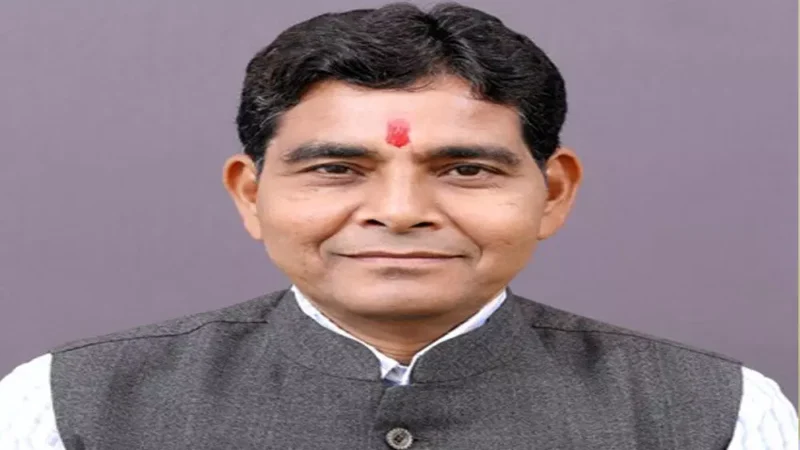 CG-मंत्री की अधिकरियों को सख्त नसीहत, राजस्व प्रकरणों का पंजीयन और पेशी की तारीख करें अपडेट, नहीं करने पर होगी कड़ी कार्यवाही…