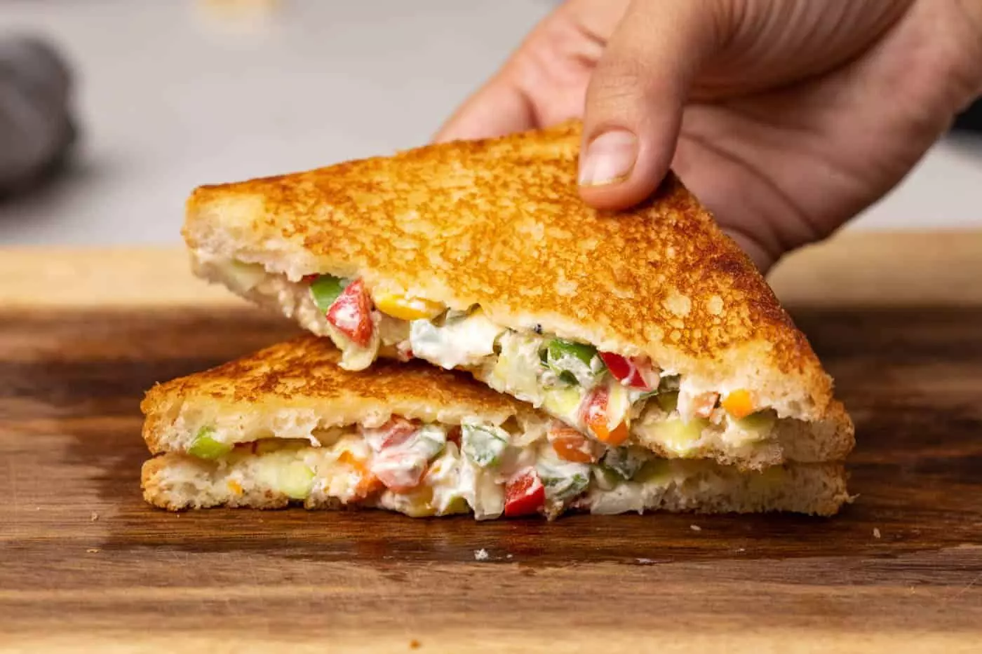 Mom Recipe For Tifin Series-10 : हेल्दी और क्विक रेसिपीज़,  "Vegetable Toast, Chapati Rapps and Hang Cord Sandwich"