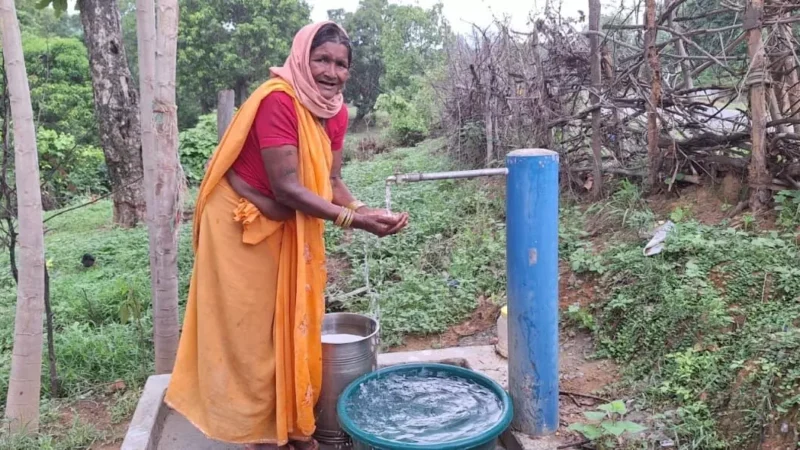 Chhattisgarh News: नल से मिली राहत, ग्राम कोरई में अब हर घर में नल से जल