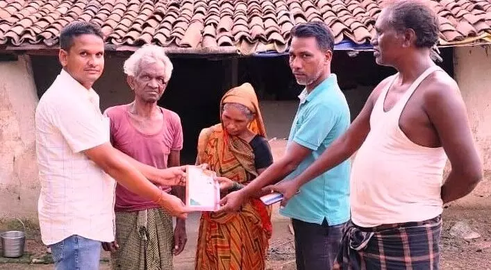 Raipur News: वृद्ध सुमरिता बाई को हर माह मिलेगा निःशुल्क राशन