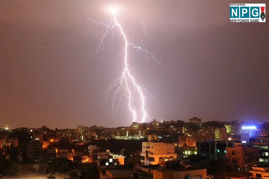 Bihar lightning Death: बिहार में आफत बनी आकाशीय बिजली, 21 से ज्यादा लोगों की हुई मौत