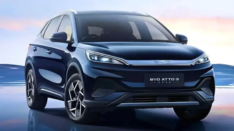 BYD Atto 3 SUV का अपडेटेड वर्जन मात्र 24.99 लाख रुपये भारत में हुआ लॉन्च, जानिए इसके शानदार फीचर्स…