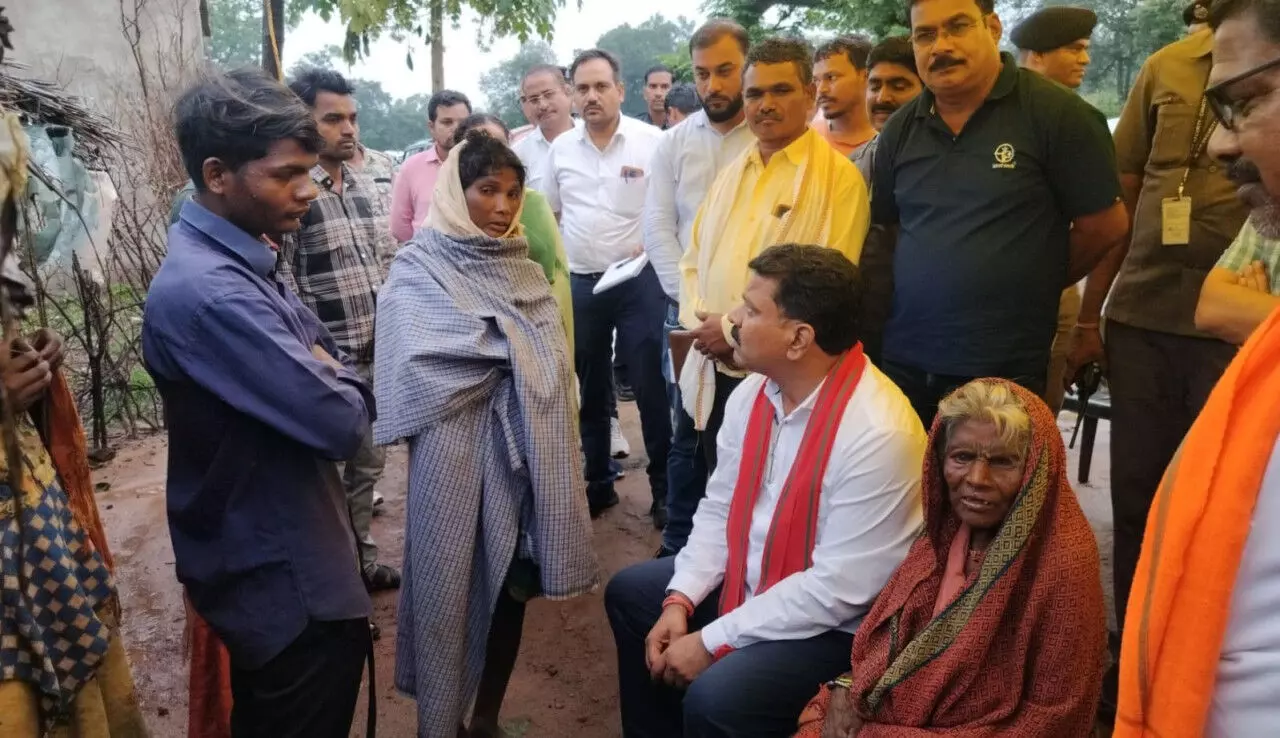 CG News: बैगा बाहुल्य गांवों में डायरिया, मलेरिया और मौसमी बीमारियों रोकथाम के लिए प्रभावी कार्ययोजना तैयार करें-उपमुख्यमंत्री विजय शर्मा