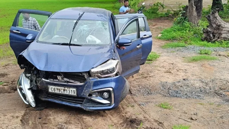 Raigarh News: कार और बाइक में जोरदार टक्कर, एसईसीएल कर्मी की मौत, दो घायल