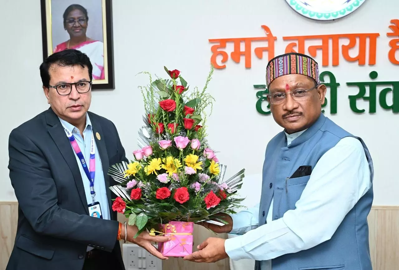 Raipur News: मुख्यमंत्री से एसबीआई के मुख्य महाप्रबंधक चंद्रशेखर शर्मा ने की सौजन्य मुलाकात