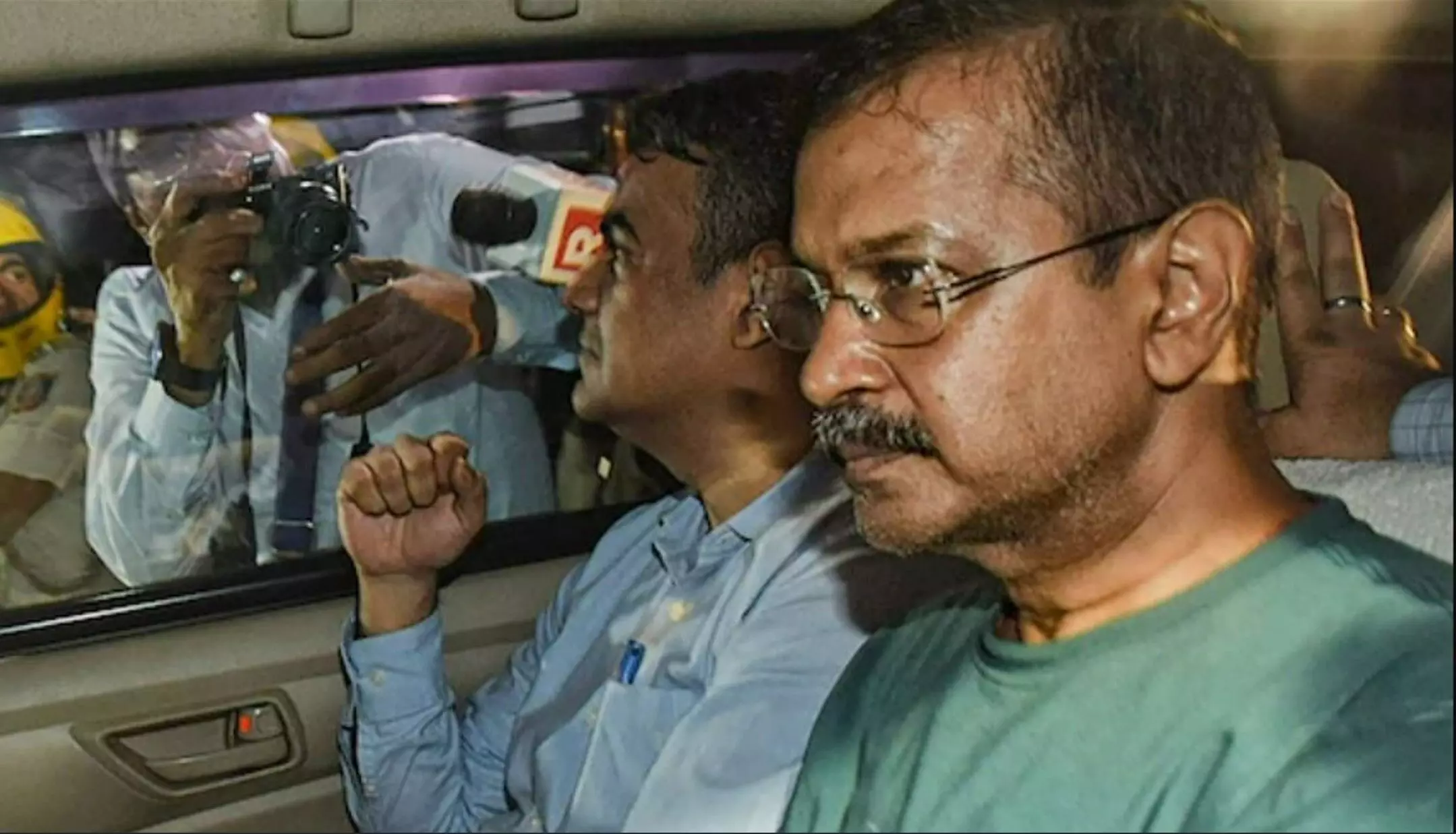Arvind Kejriwal News: AAP और तिहाड़ जेल प्रशासन आमने-सामने, अरविंद केजरीवाल की तबीयत को लेकर पार्टी ने लगाए गंभीर आरोप