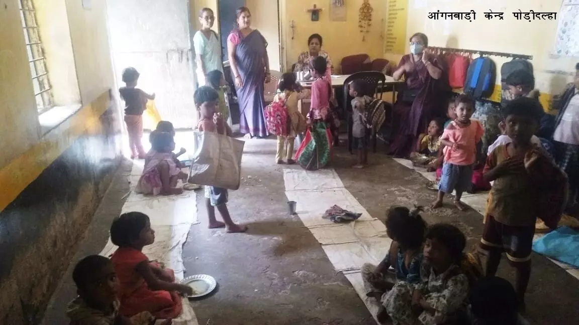 Janjgir-Champa News: जिला कार्यक्रम अधिकारी ने आंगनबाड़ी केन्द्रों का निरीक्षण