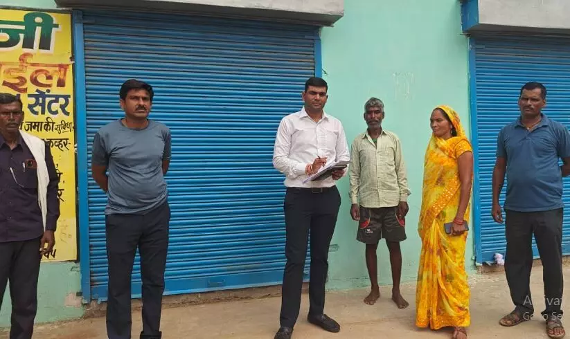CG: झोलाछाप डॉक्टरों पर गिरी गाज, दो क्लिनिक सील, एसडीएम और स्वास्थ्य विभाग की टीम ने किया था निरिक्षण