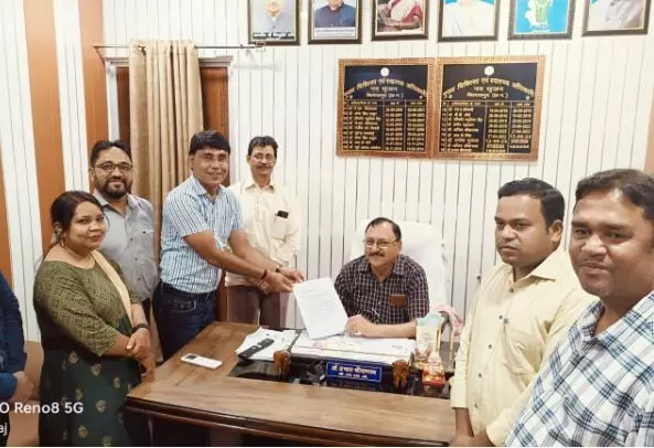 CG: हेल्थ के संविदा कर्मी कल से हड़ताल पर, 27% वेतन वृद्धि एवं 18 सूत्री मांग को लेकर दो दिन की हड़ताल का ऐलान