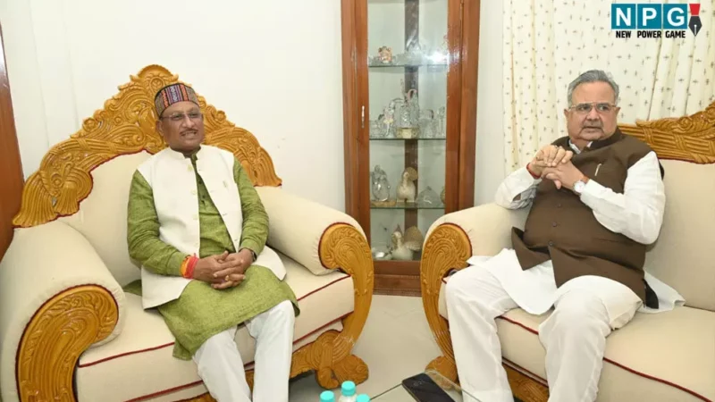 मुख्यमंत्री विष्णु देव साय ने विधानसभा अध्यक्ष डॉ. रमन सिंह से उनके निवास में की सौजन्य मुलाकात