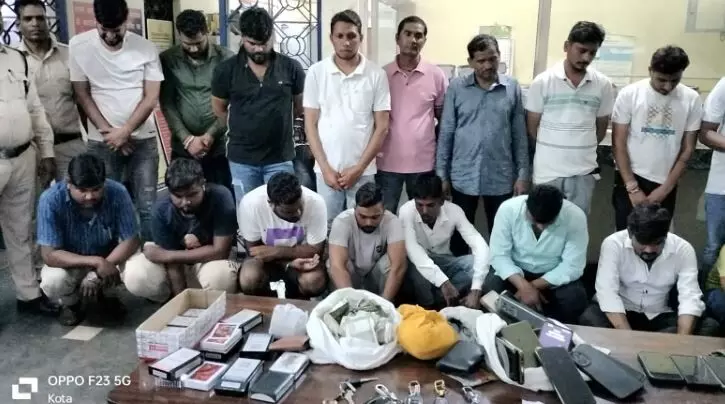 Bilaspur-रेस्ट हाउस में जुआः महिला एसडीओपी ने मारा रेड, कांग्रेस नेताओं समेत 22 रसूखदार पुलिस के हत्थे चढ़े, 7 कारें जब्त