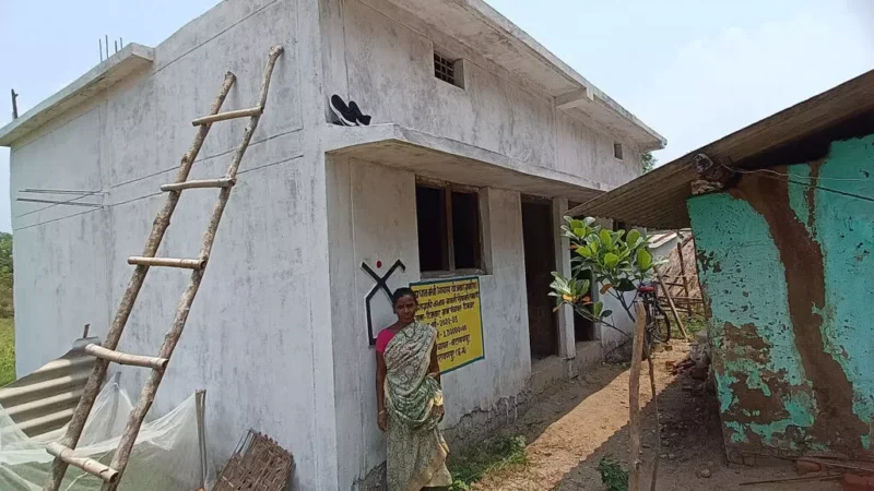 Narayanpur News: प्रधानमंत्री आवास योजना से सियाबती का पक्का मकान बनाने का सपना हुआ साकार