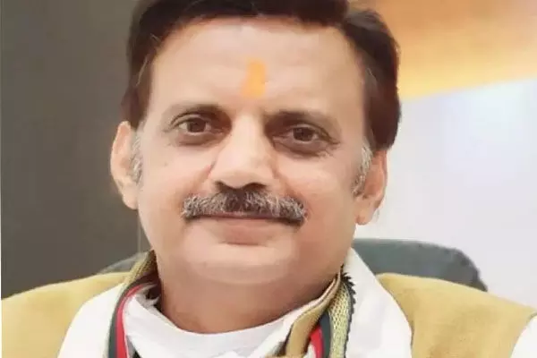MP News: स्वस्थ और सुरक्षित समाज के निर्माण में दें योगदान: उप-मुख्यमंत्री राजेंद्र शुक्ल