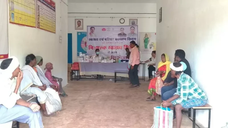 Kawardha News: उपमुख्यमंत्री विजय शर्मा के निर्देश पर वनांचल क्षेत्रों में स्वास्थ्य शिविर के माध्यम से किया जा रहा जांच और उपचार