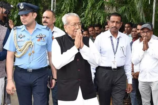 Chhattisgarh News: राज्यपाल हरिचंदन ने राजभवन को कहा बाय-बाय: देखें राज्यपाल की विदाई की फोटो और वीडियो…