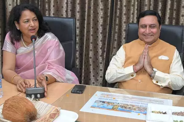 Chhattisgarh News: साहित्यकार IAS की विदाई: बोले- मेरी प्रशासनिक यात्रा बेहद सुखद, जो स्नेह मिला, उसकी स्मृतियां हमेशा मन में रहेंगी