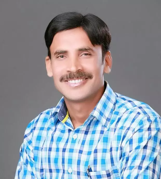 CG: युक्तियुक्तकरण की आड़ में सेटअप बदलने की साजिश, वीरेंद्र दुबे बोले-शिक्षा विभाग को बेपटरी करने वाले शासन की छवि कर रहे खराब