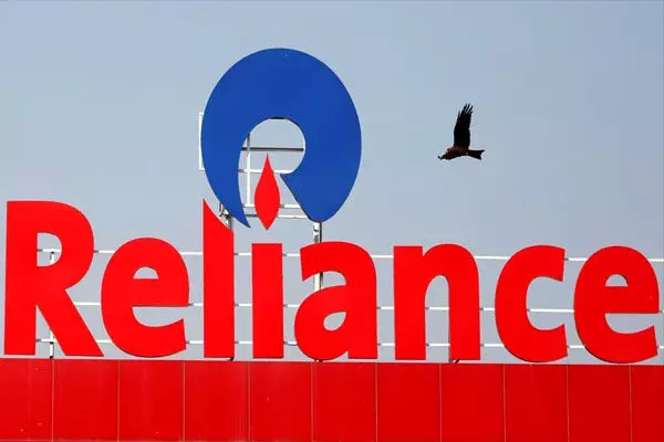 Jio News: रिलायंस ने भरा 1 लाख 86 हजार करोड़ से अधिक का टैक्स, 20 लाख करोड़ का मार्केट कैपिटालाइजेशन पाने वाली पहली कंपनी बनी