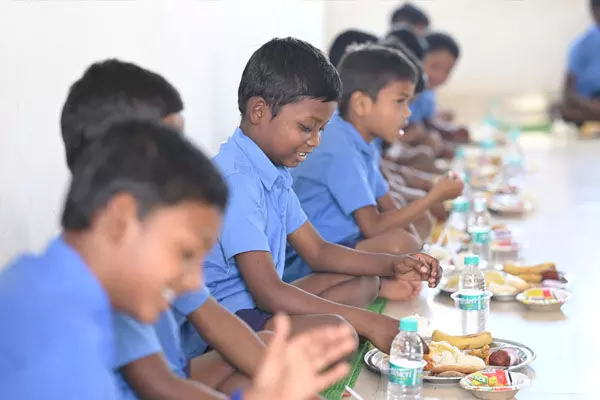 CG School News: बच्चों को स्कूल में कल से मिलेगा नाश्ता, पहले चरण में यहां से होगी शुरूआत…