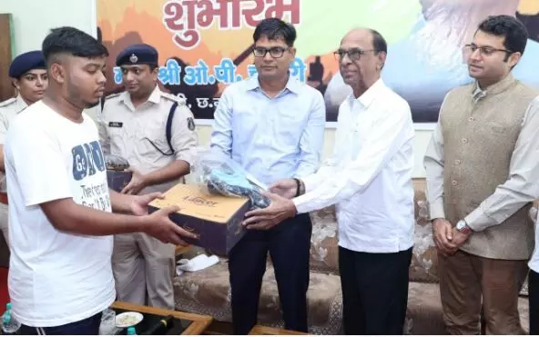 Raigarh: वित्त मंत्री ओपी चौधरी ने अग्निवीर भर्ती के लिए निःशुल्क ट्रेनिंग सेंटर का किया शुभारंभ, 5-5 हजार देने की घोषणा की