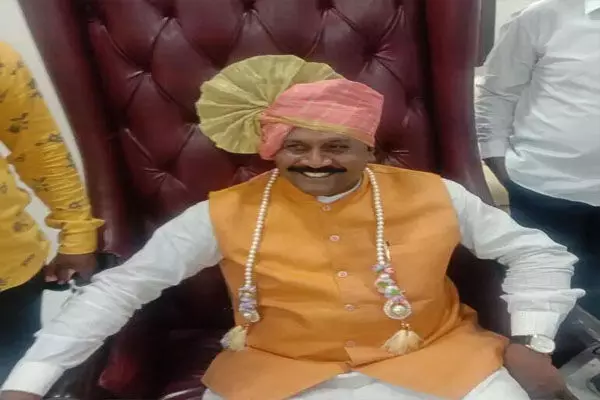 MP News: कौशल विकास  मिशन वात्सल्य कार्यक्रम में हुए शामिल,छात्राओं को दी गुड टच-बेड टच की जानकारी