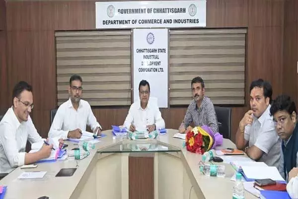 Chhattisgarh News: प्रदेश के इन 3 स्थानों पर बनाए जाएंगे नए औद्योगिक क्षेत्र: सरकार ने दी मंजूरी, सीएसआईडीसी की बैठक में बनी रणनीति