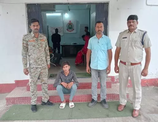 Raigarh News: इंस्टाग्राम पर दोस्ती युवती को पड़ी भारी, आपत्तिजनक वीडियो को वायरल करने के नाम पर किया ब्लैकमेल, आरोपी गिरफ्तार