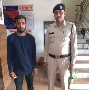 Raipur News: तू मेरी नहीं तो किसी और की नहीं…फिर गर्लफ्रेंड को मार दिया चाकू