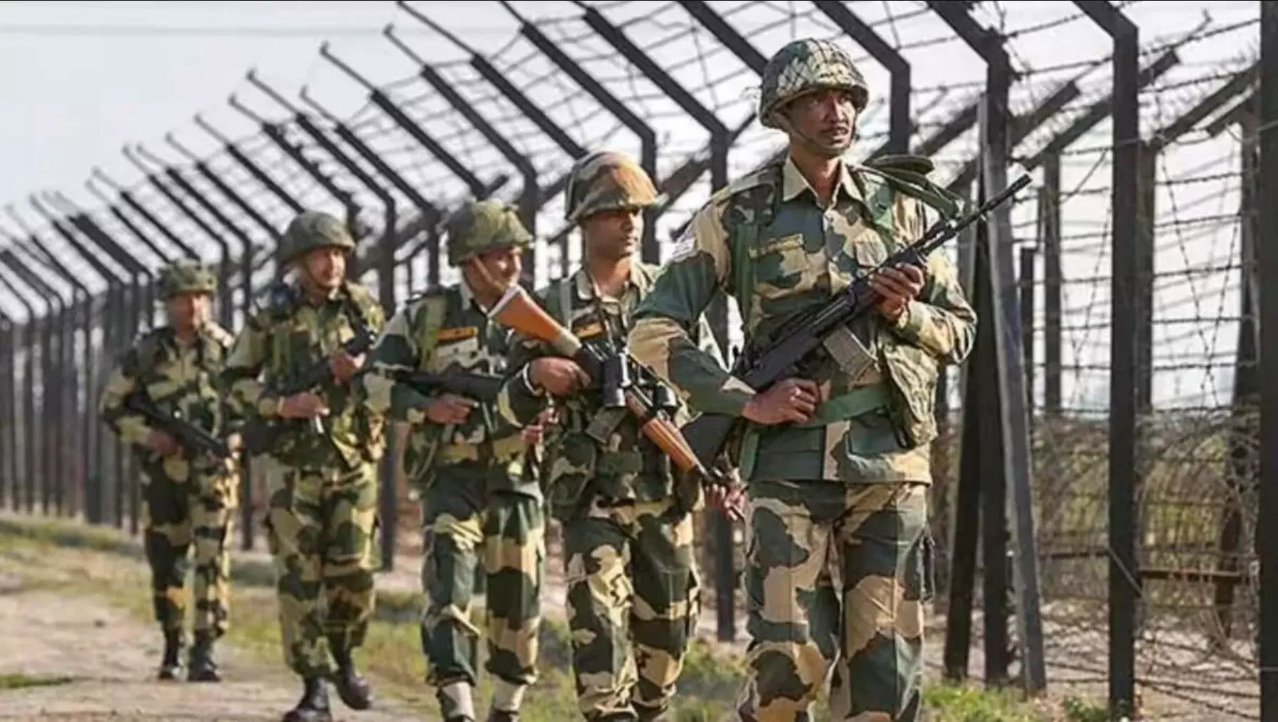 Home Ministry Action: गृह मंत्रालय का बड़ा एक्शन, BSF के डीजी और स्पेशल डीजी को हटाया, टर्म पूरा होने से पहले भेजे गए होम कैडर