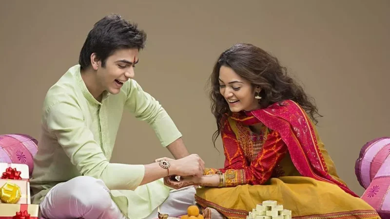 Rakshabandhan Special 2024 : यहां बहनें राखी बांधने के बाद भाइयों को देती हैं श्राप
