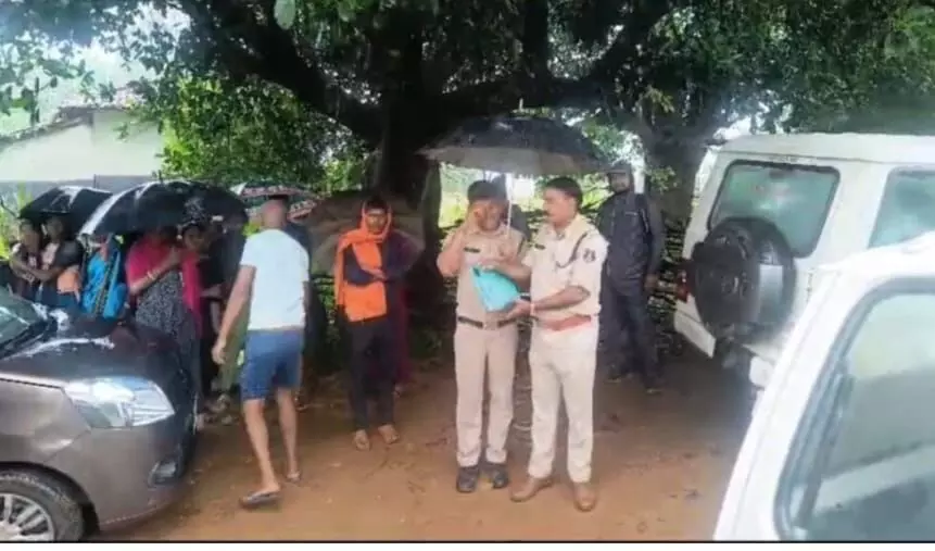 GPM News: पति-पत्नी की दबकर मौत, मलबे से 8 साल का बच्चा निकाला गया