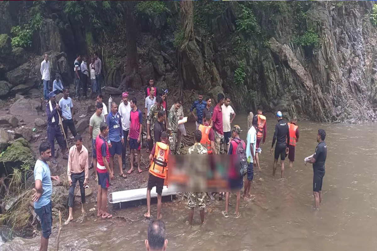 Ranidahra Falls Incident: CG डिप्टी CM के भांजे की मौत: फ्रेंडशिप डे के दिन दोस्तों के साथ गया था पिकनिक मनाने, जलप्रपात में डूबा…
