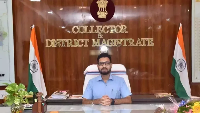 Mahasamund: पदभार ग्रहण करते ही एक्शन में नये कलेक्टर, अधिकारी-कर्मचारियों को कार्यालय समय पर आने के निर्देश…