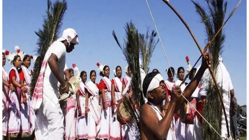 World Indigenous Day 2024:  छत्तीसगढ़ में मुख्यधारा से जुड़ता आदिवासी समुदाय