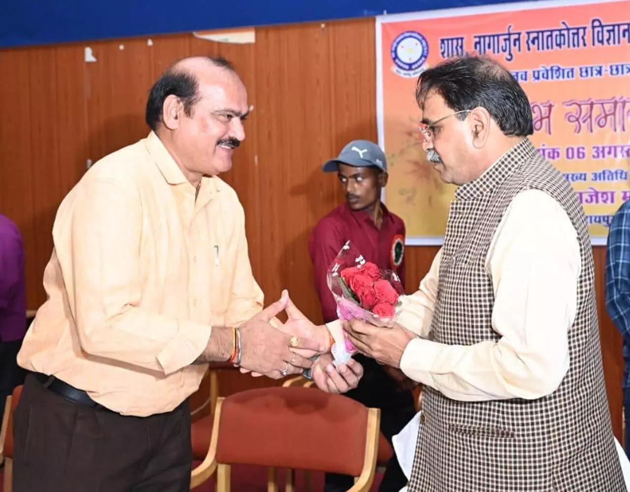 Raipur: कक्षाओं में प्रथम आने वाले विद्यार्थियों को मिलेंगे स्कूटी, बुलेट और नक़द पुरस्कार…