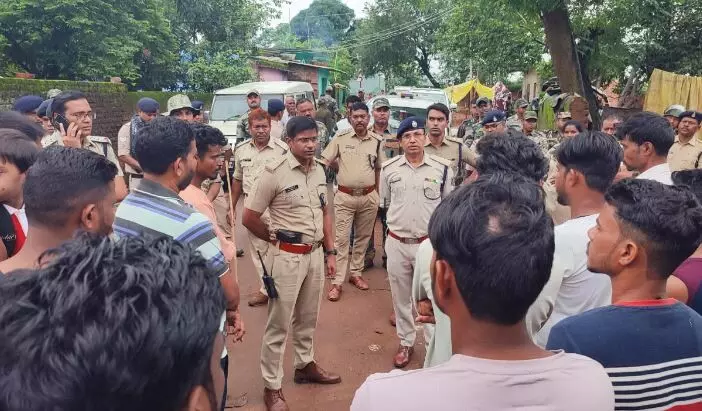 CG तस्करों की तलाश में 125 जवानों की छापेमारी: ये वही गांव जहां तीन दिन पुलिस से बचने एक तस्कर ने उफनती शंख नदी में लगा दी थी छलांग